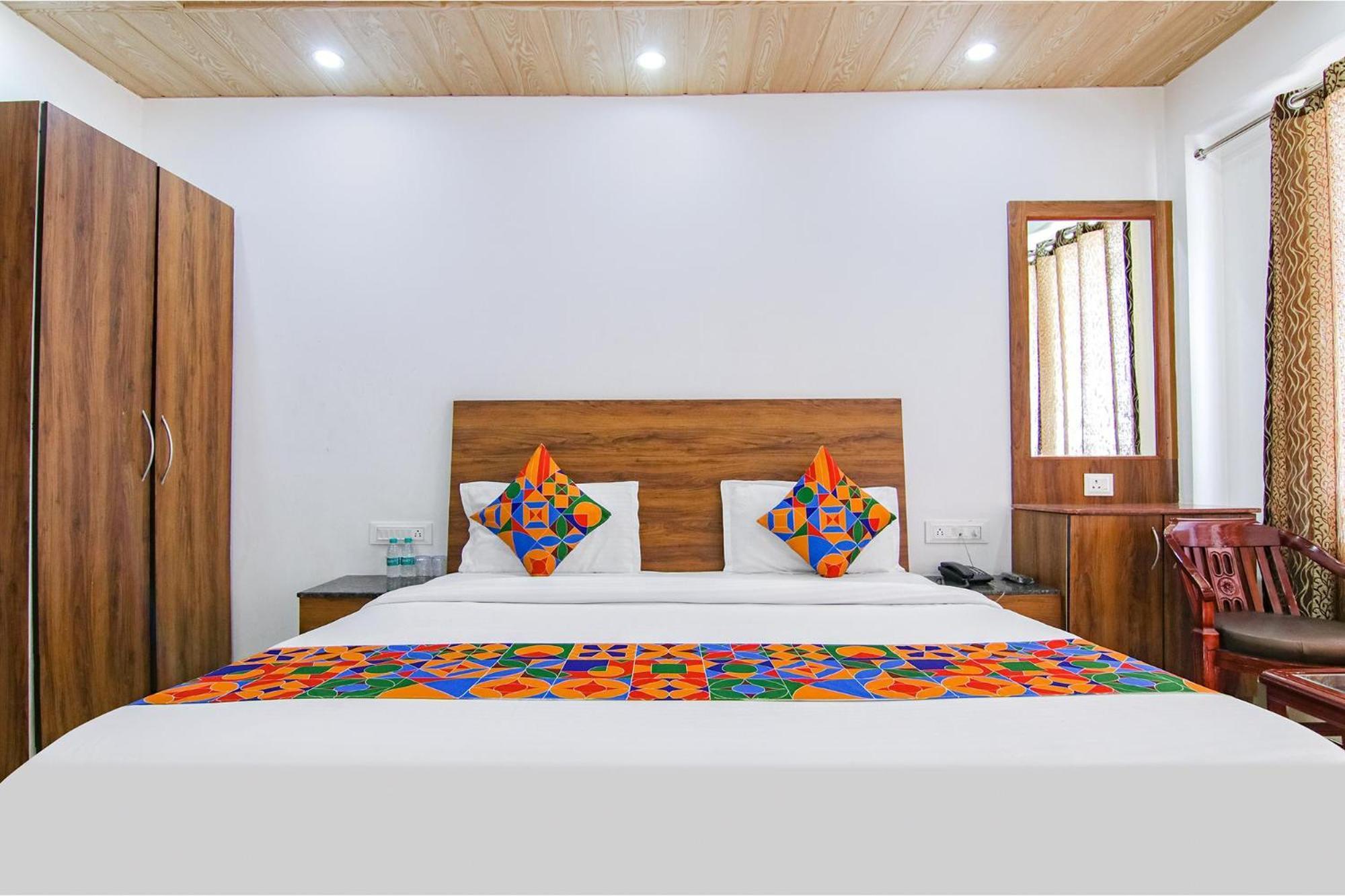 Fabexpress Kalsia Homestay - Nr Radha Krishna Mandir 穆索里 外观 照片