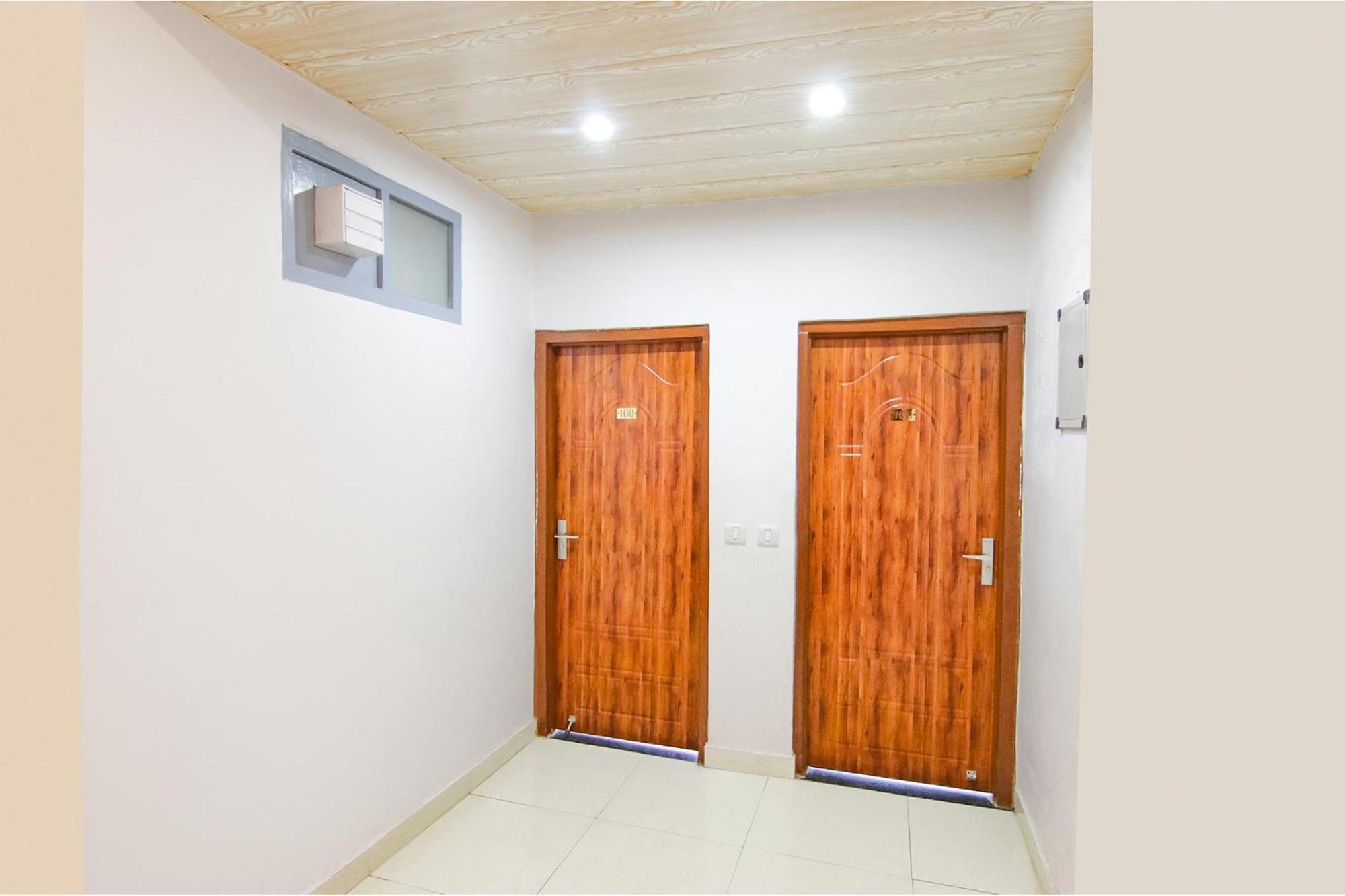Fabexpress Kalsia Homestay - Nr Radha Krishna Mandir 穆索里 外观 照片