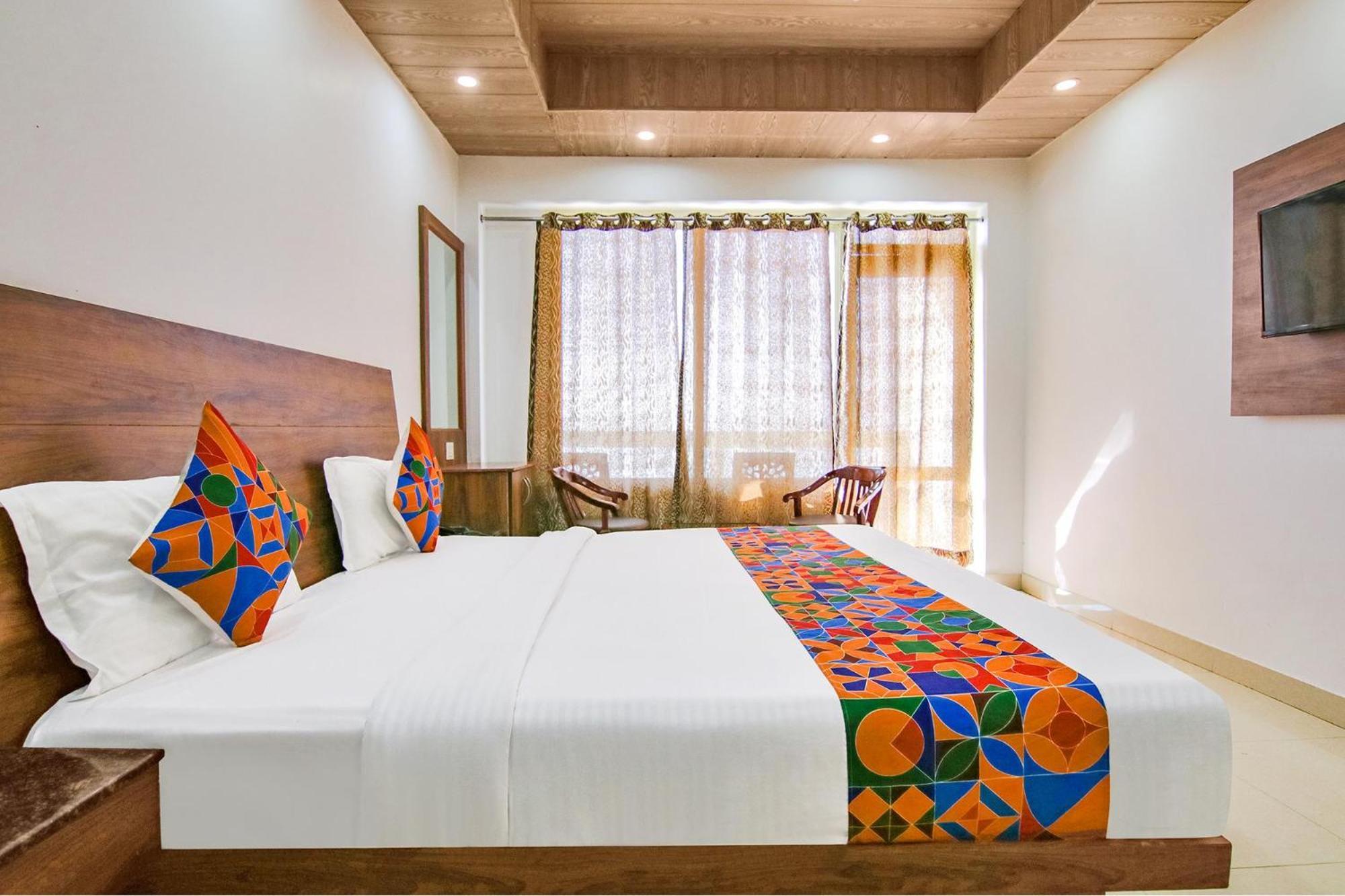 Fabexpress Kalsia Homestay - Nr Radha Krishna Mandir 穆索里 外观 照片